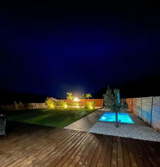 Villa Maudroume بورم لي ميموزا